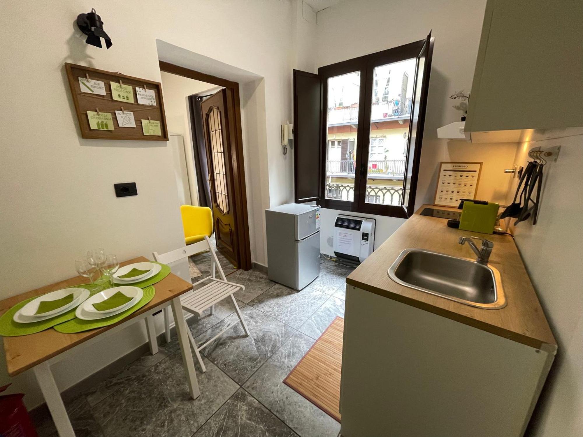Mini-house In The Centre *